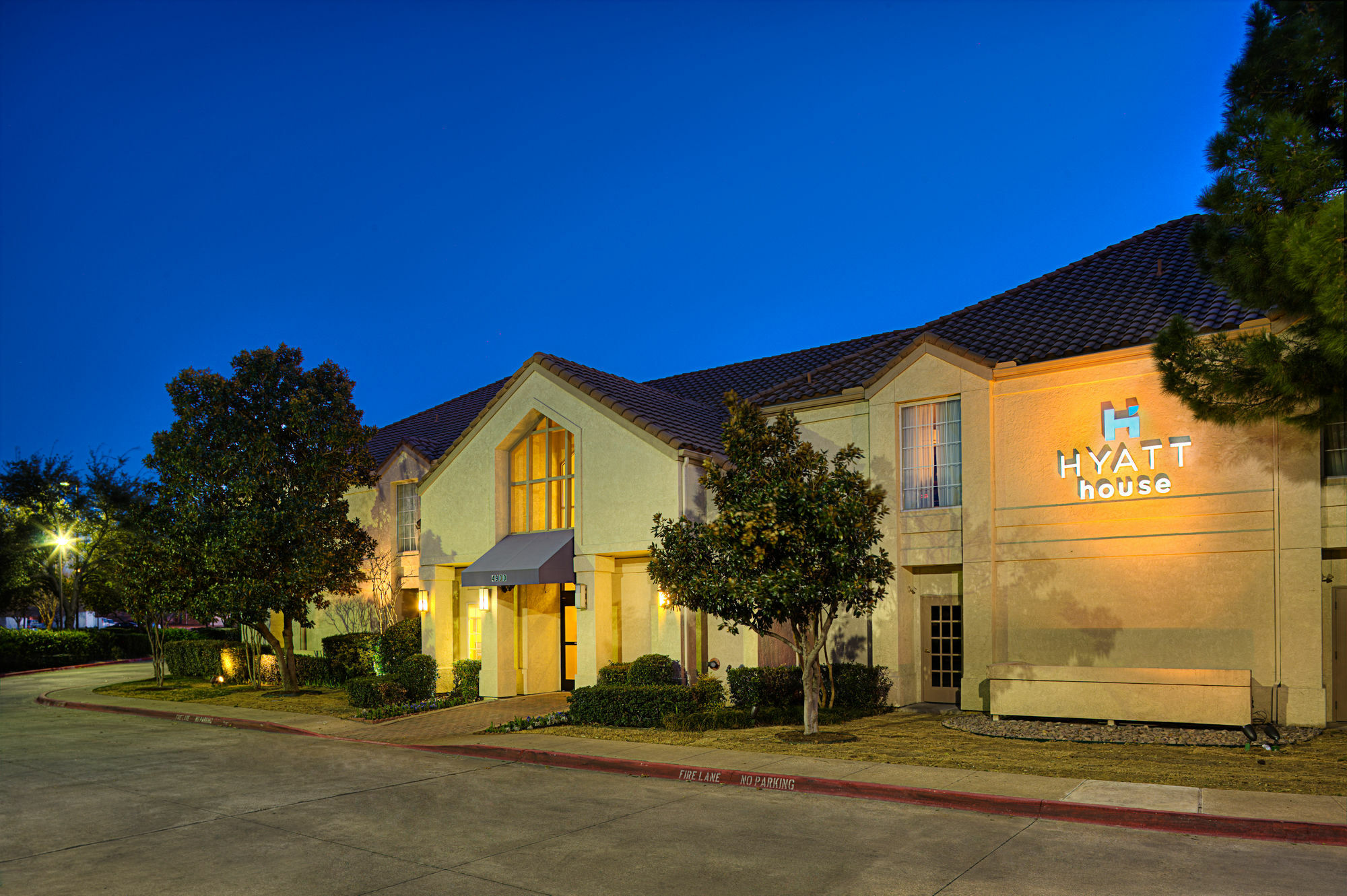 Hyatt House Dallas 3*